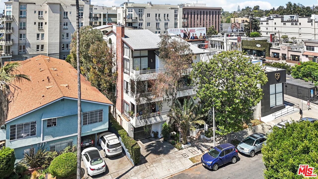 1209 Amherst Avenue, Unit 201 Los Angeles, CA 90025 - Photo 36 of 37