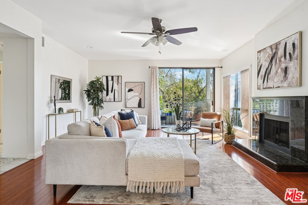 1209 Amherst Avenue, Unit 201 Los Angeles, CA 90025 - Photo 6 of 37