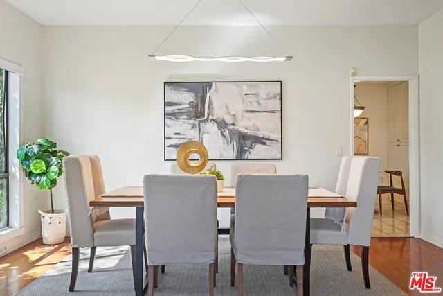 $929,000 | 1209 Amherst Avenue, Unit 201, Los Angeles, CA 90025