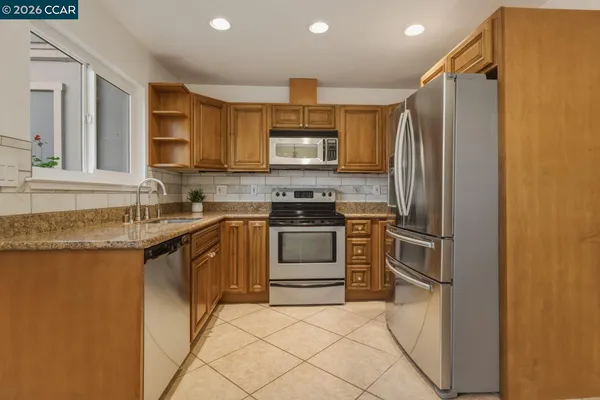 $445,000 | 1544 Schenone Court, Unit D, Concord, CA 94521