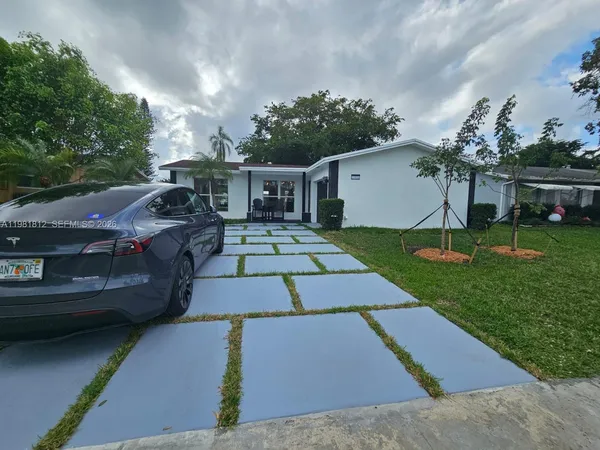 $630,000 | 11450 Northwest 32nd Place, Sunrise, FL 33323