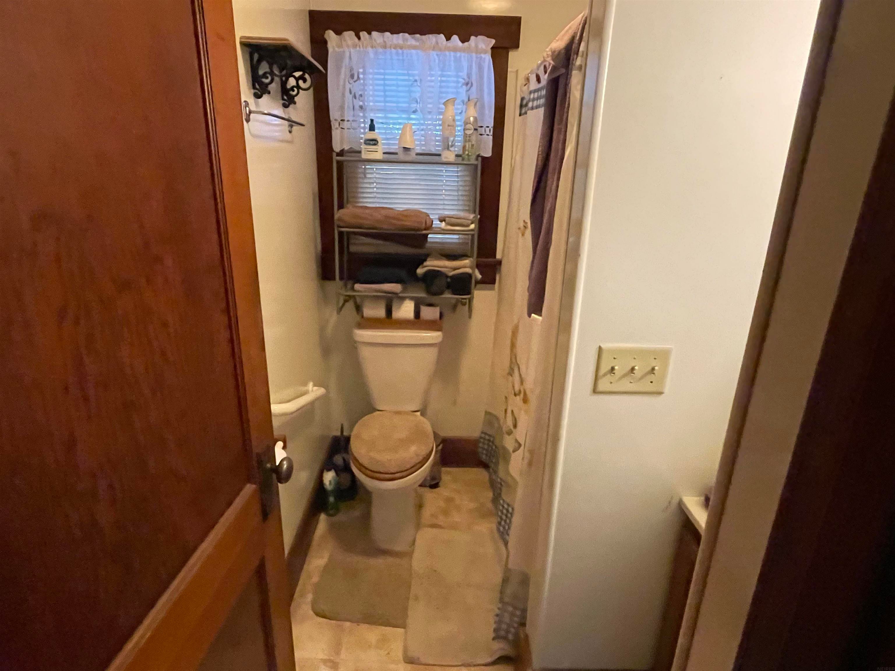 215 West Spring Street McGregor, IA 52157 - Photo 13 of 26 Gallery Image 13