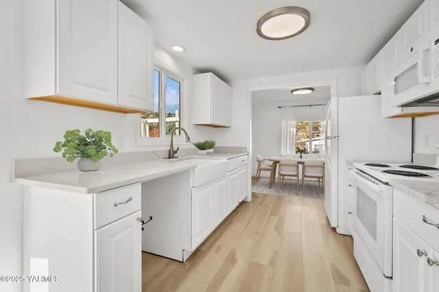 $95,000 | 802 North 40th Avenue, Unit 32, Yakima, WA 98908