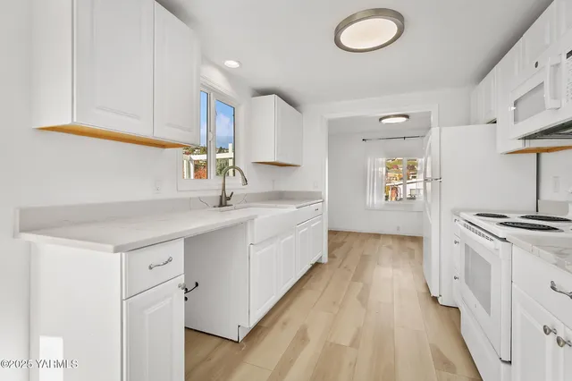 $95,000 | 802 North 40th Avenue, Unit 32, Yakima, WA 98908