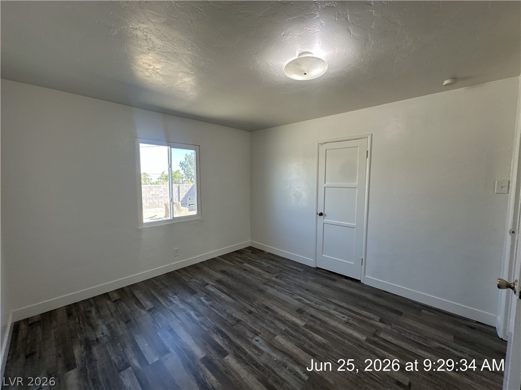 148 West Victory Road Henderson, NV 89015 - Photo 15 of 34