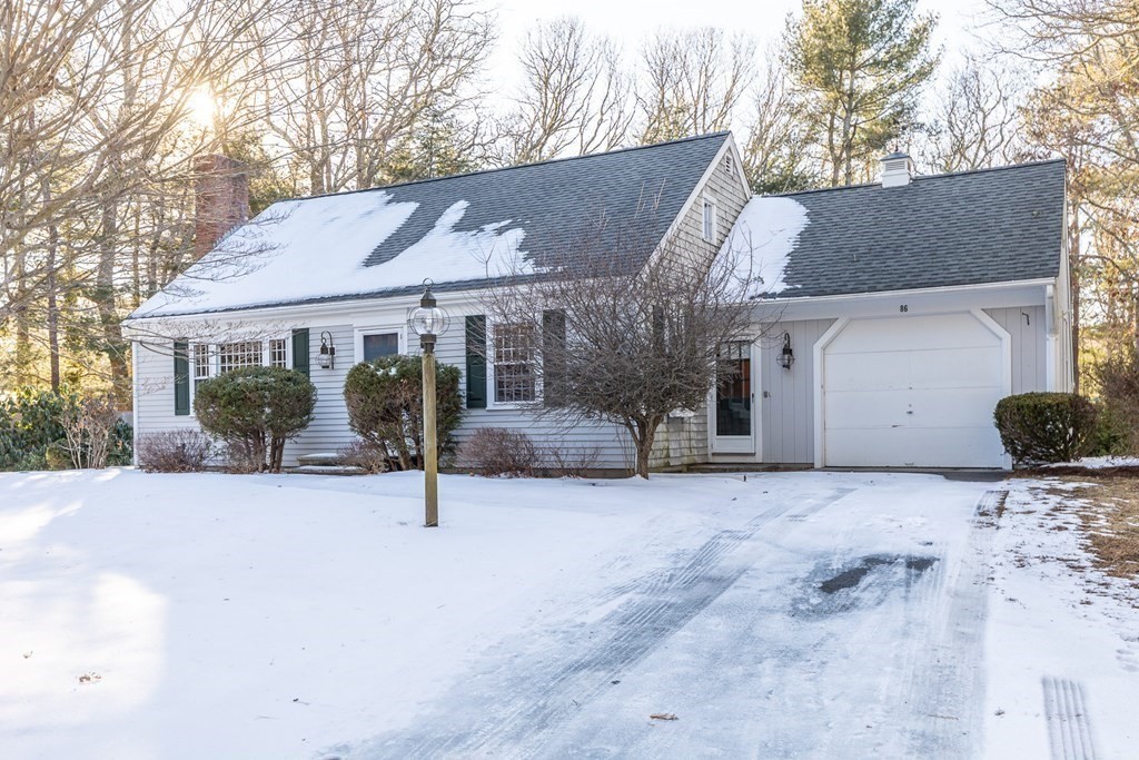 86 Holly Hill Road Barnstable, MA 02632 - Photo 2 of 31