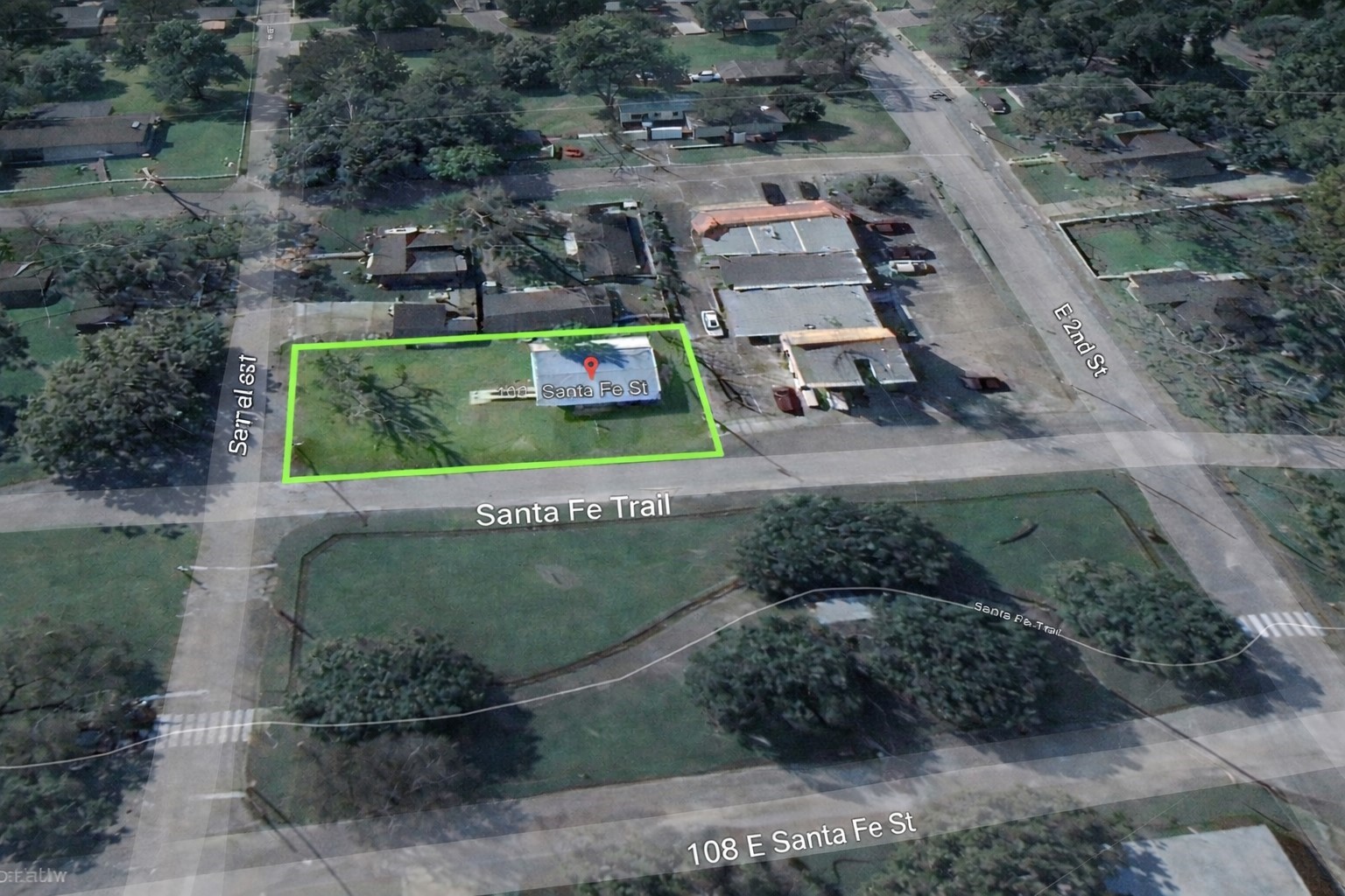 an aerial view of a yard