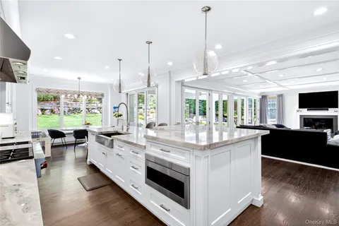 $4,800,000 | 35 Mimosa Drive, East Hills, NY 11576