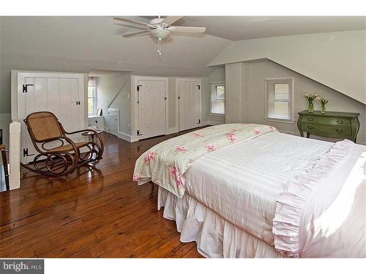 3695 River Road Lumberville, PA 18933 - Photo 11 of 23 Master Bedroom