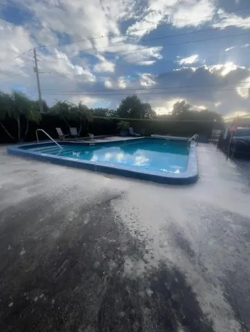 $2,000 | 5100 Southwest 90th Avenue, Unit 410, Cooper City, FL 33328