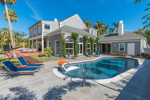 $150,000 | 15 South Lake Trail, Palm Beach, FL 33480