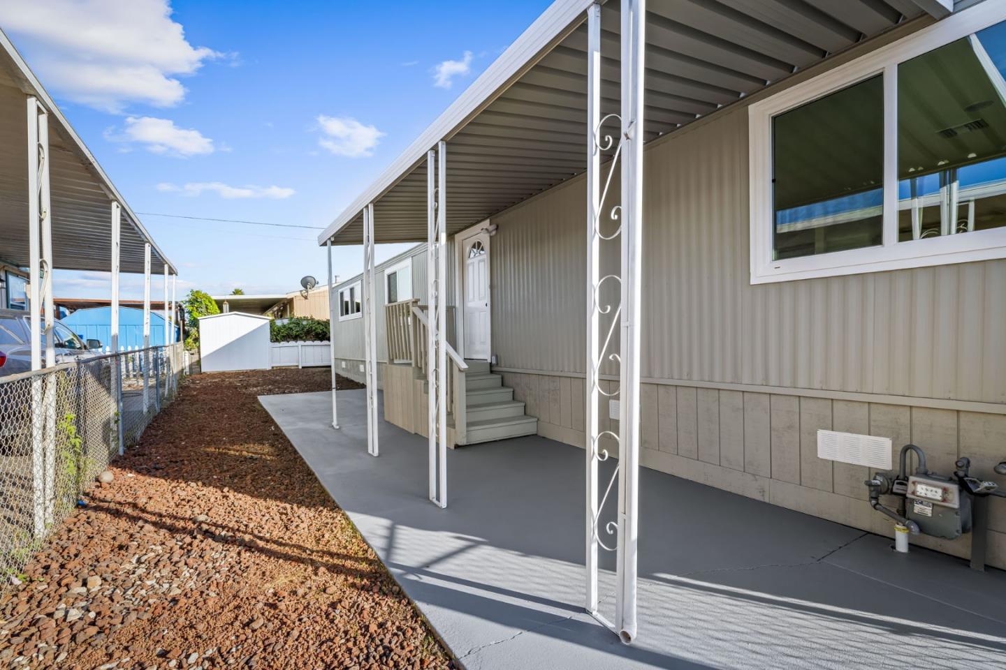 20 Russell Road, Unit 86 Salinas, CA 93906 - Photo 26 of 43 a view of a balcony