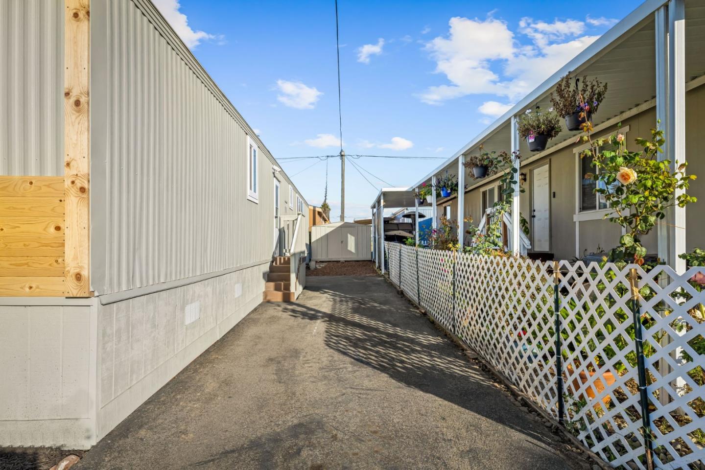 20 Russell Road, Unit 86 Salinas, CA 93906 - Photo 28 of 43 a view of entryway