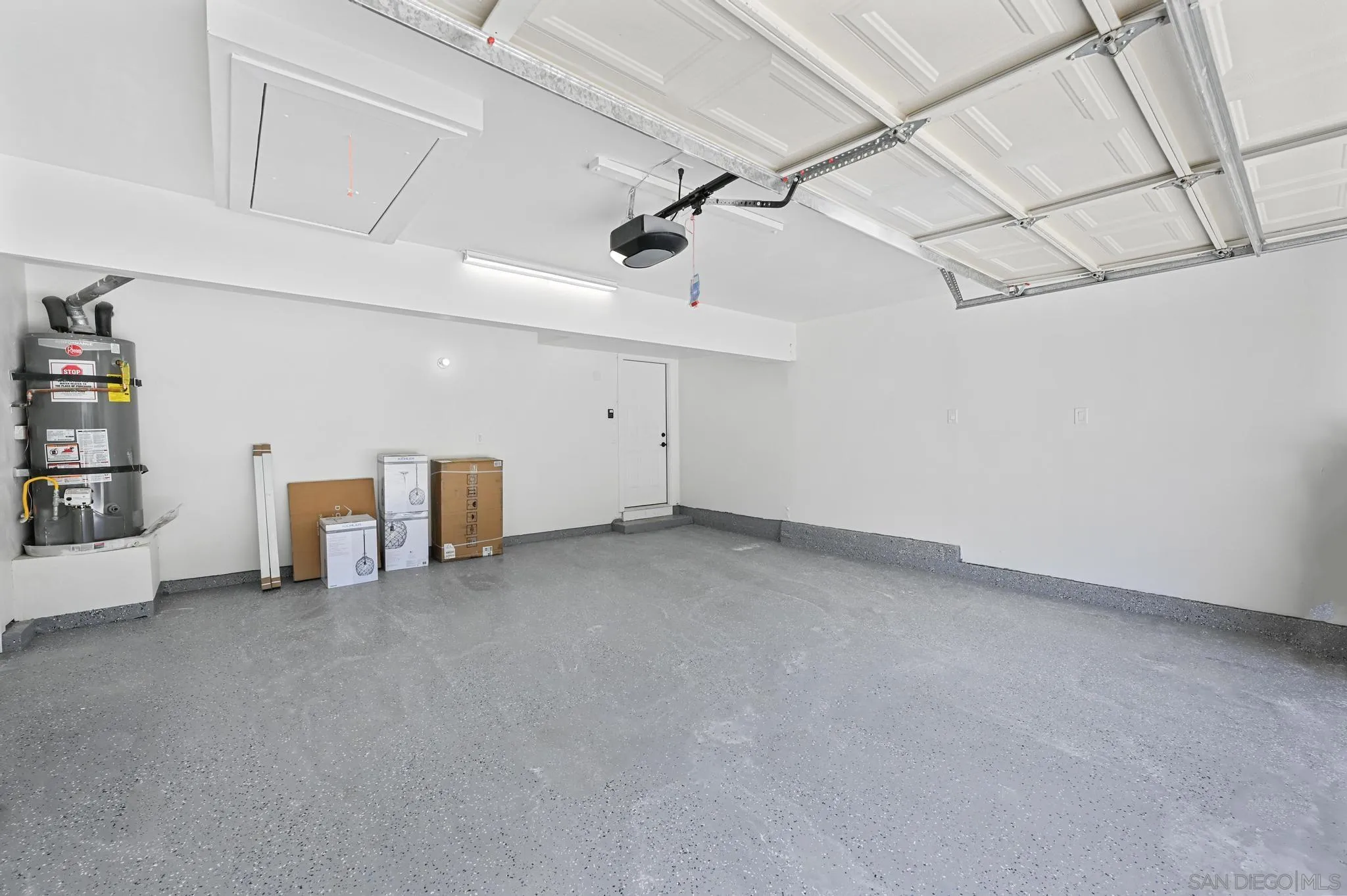 14463 Janal Way San Diego, CA 92129 - Photo 38 of 44 a view of a livingroom with natural light