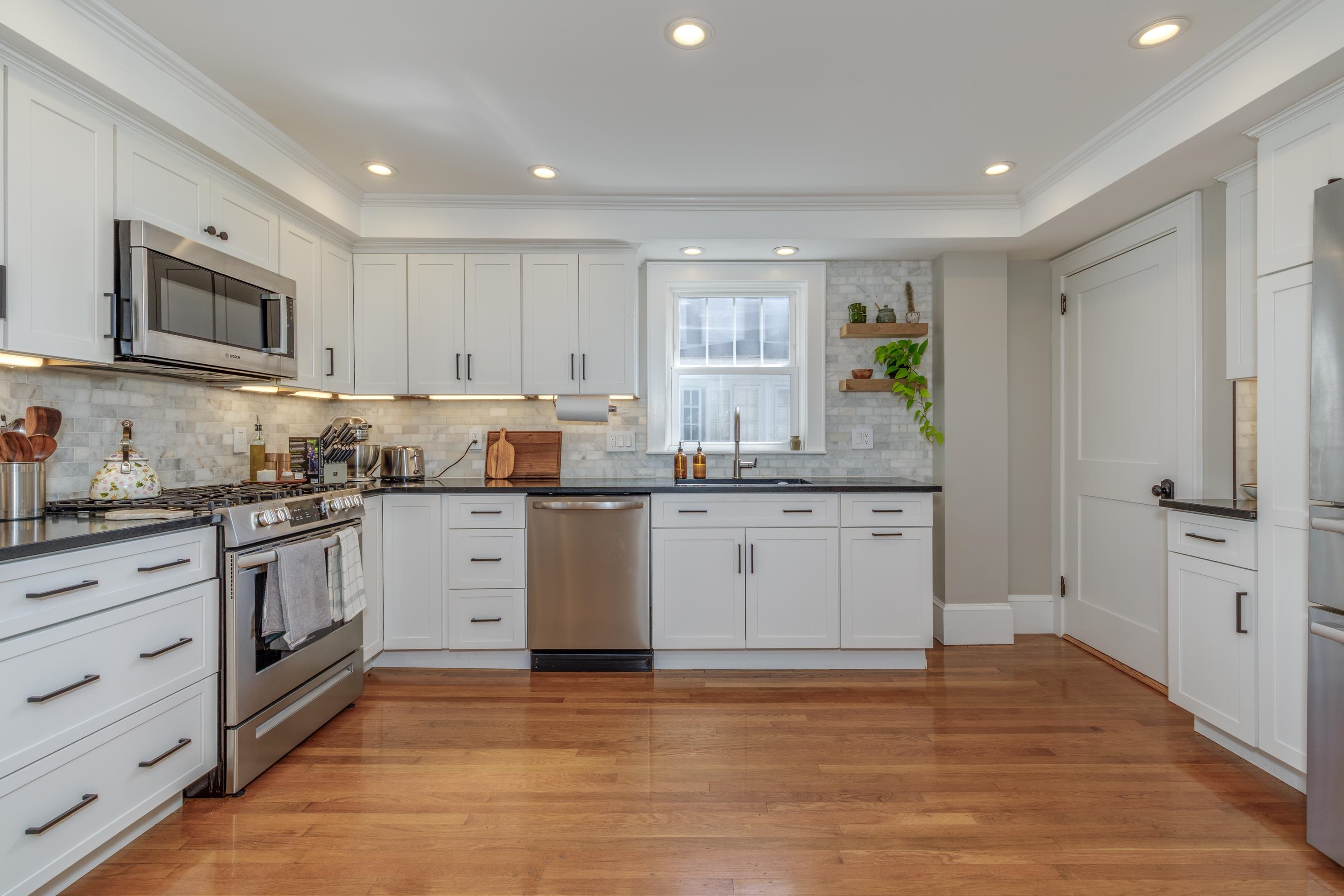 42 Rockingham Street Concord, NH 03301 - Photo 6 of 49