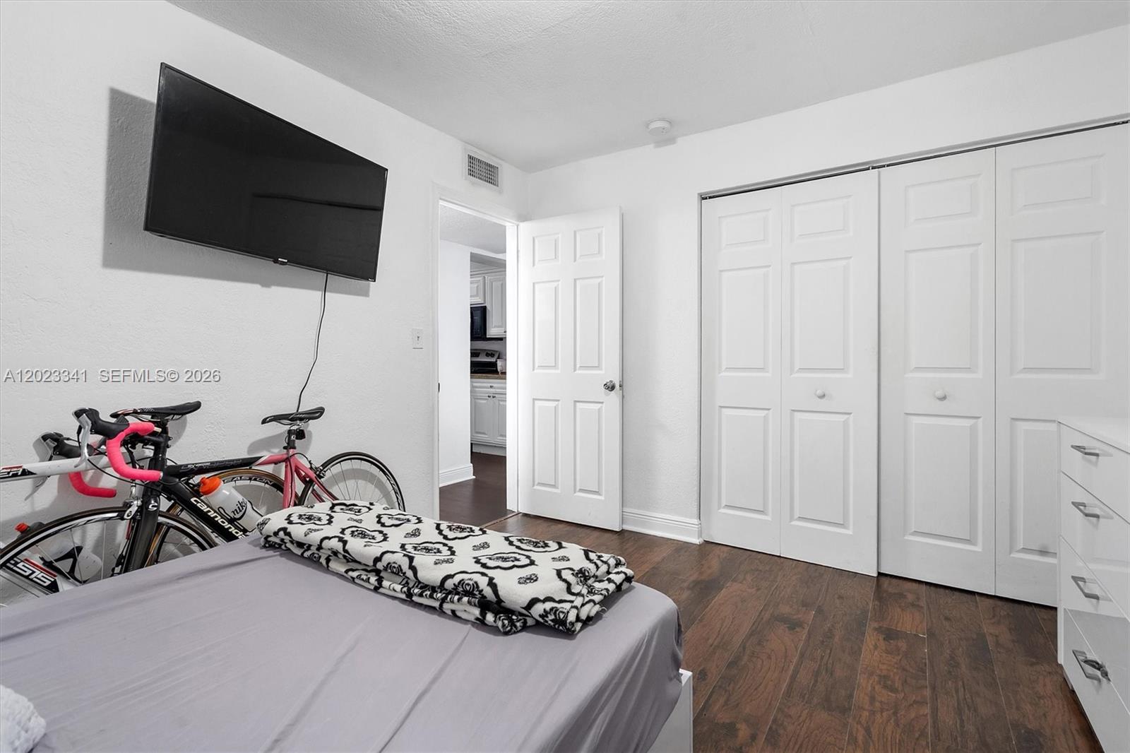 7232 Southwest 94th Place, Unit E6 Miami, FL 33173 - Photo 11 of 13