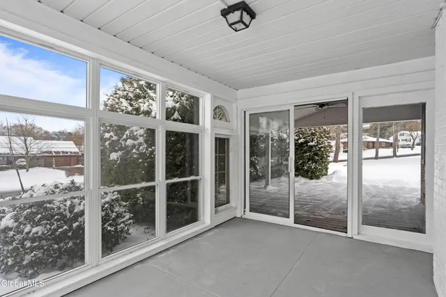 $405,000 | 9 Van Dyke Avenue, Amsterdam, NY 12010