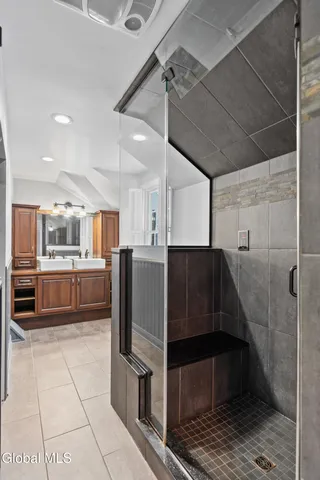 $405,000 | 9 Van Dyke Avenue, Amsterdam, NY 12010