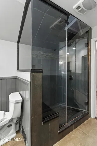 $405,000 | 9 Van Dyke Avenue, Amsterdam, NY 12010