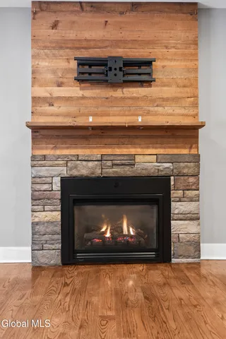 $405,000 | 9 Van Dyke Avenue, Amsterdam, NY 12010