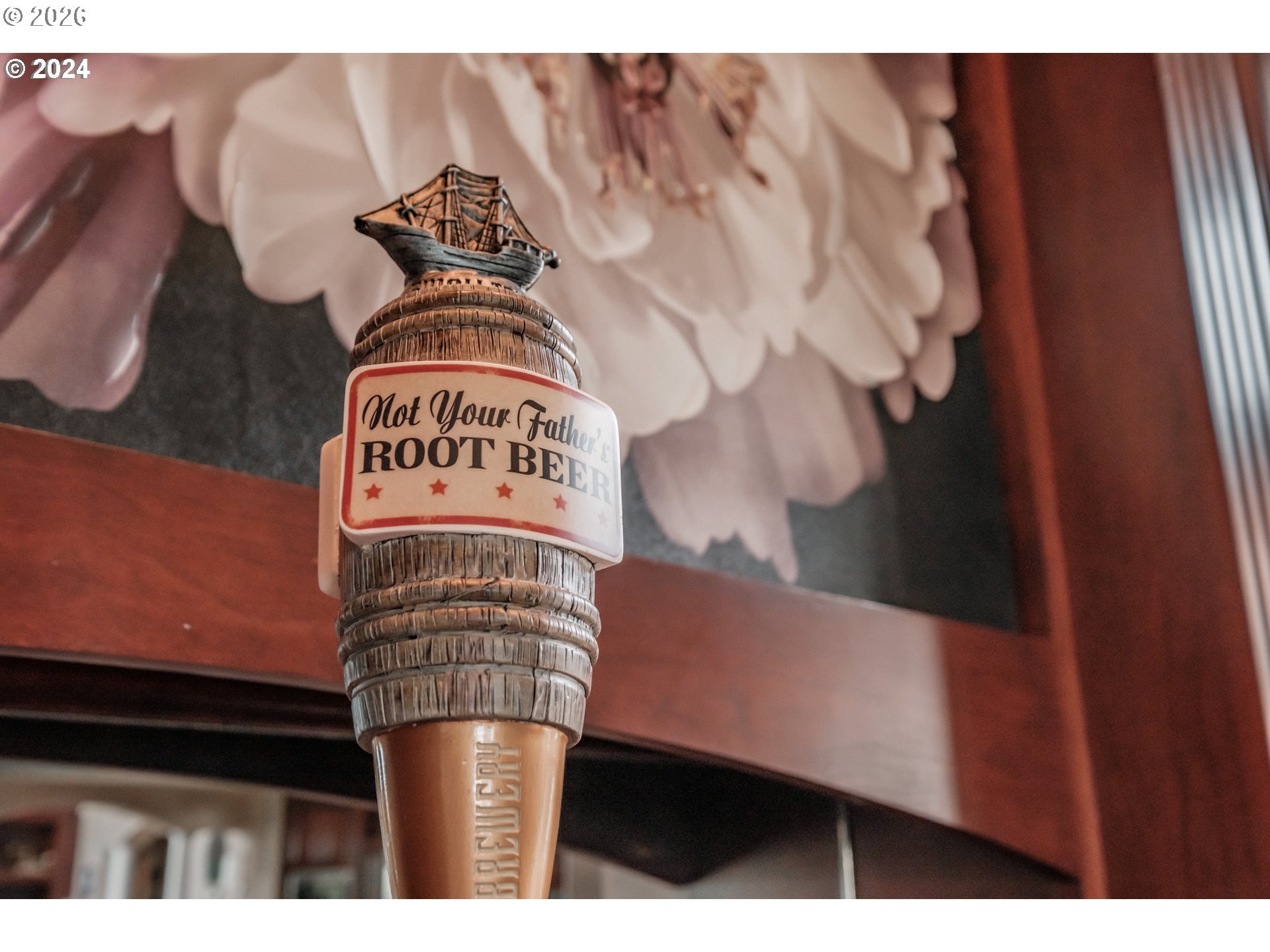 2554 Cole Road South Salem, OR 97306 - Photo 15 of 35 a black and white photo of a book