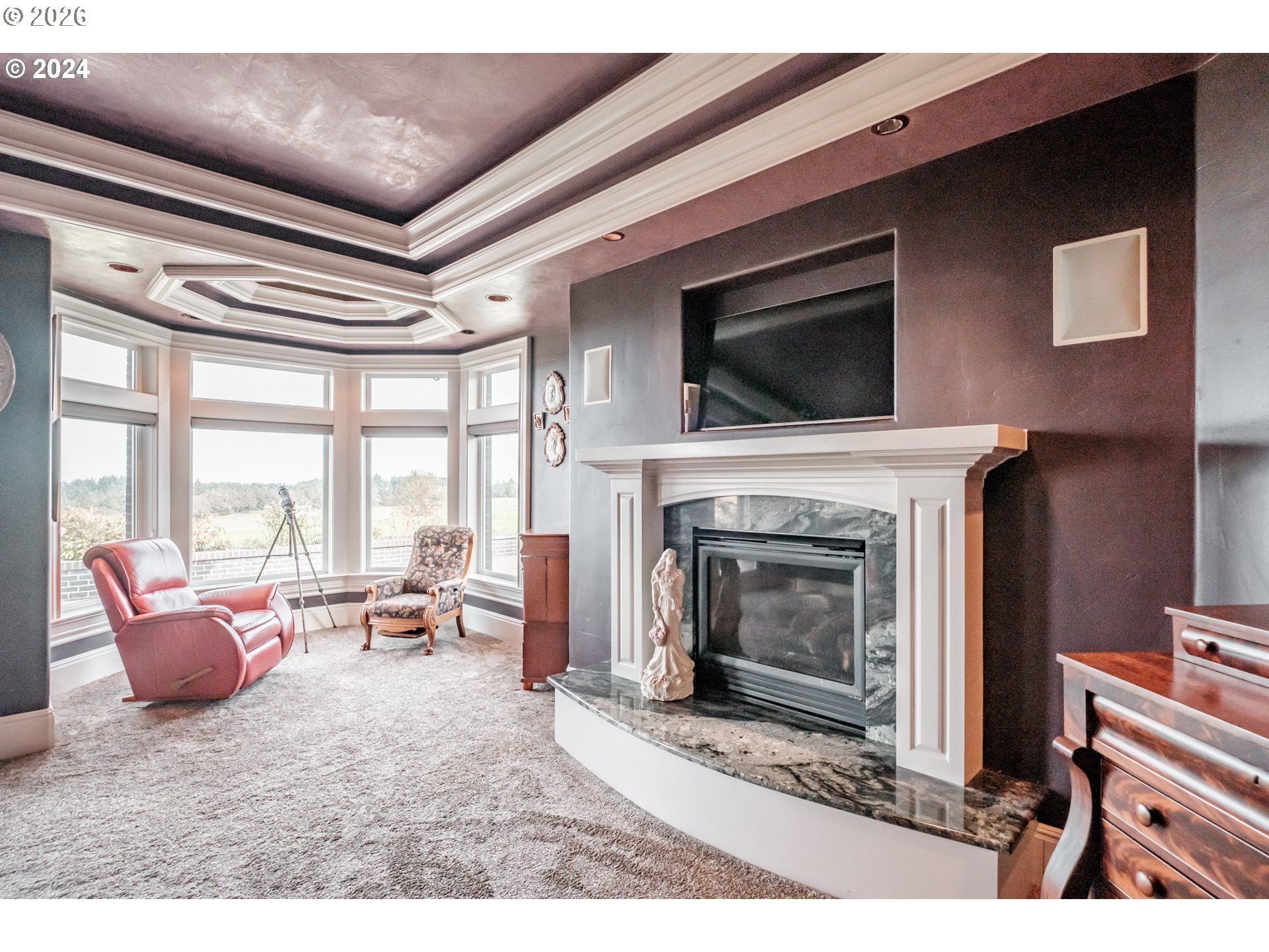 2554 Cole Road South Salem, OR 97306 - Photo 26 of 35 a living room with furniture and a fireplace