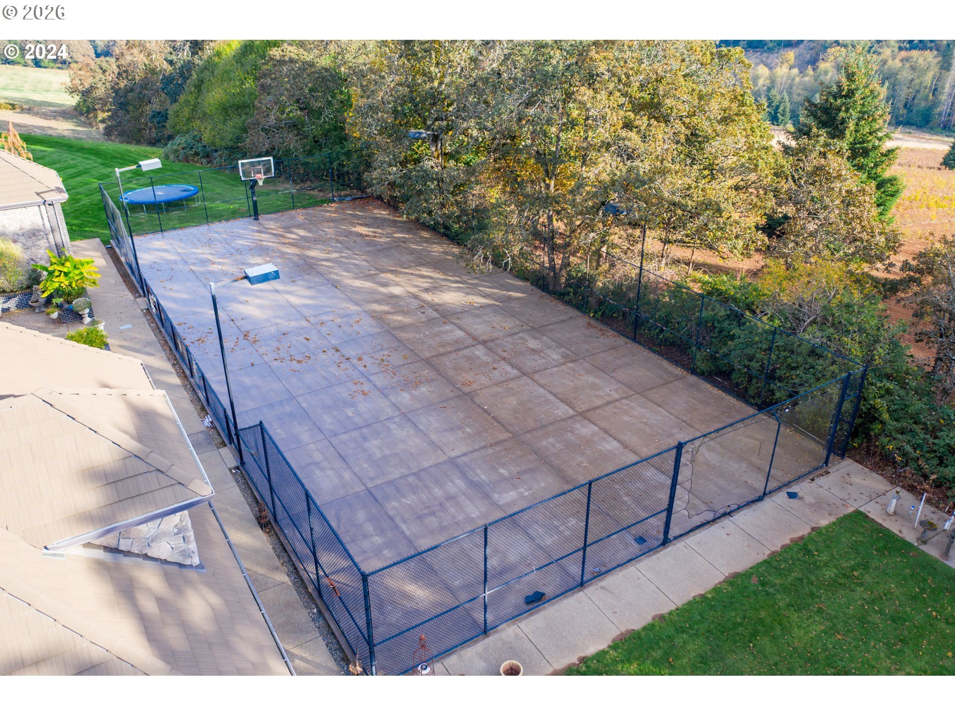 2554 Cole Road South Salem, OR 97306 - Photo 5 of 35 a view of a backyard