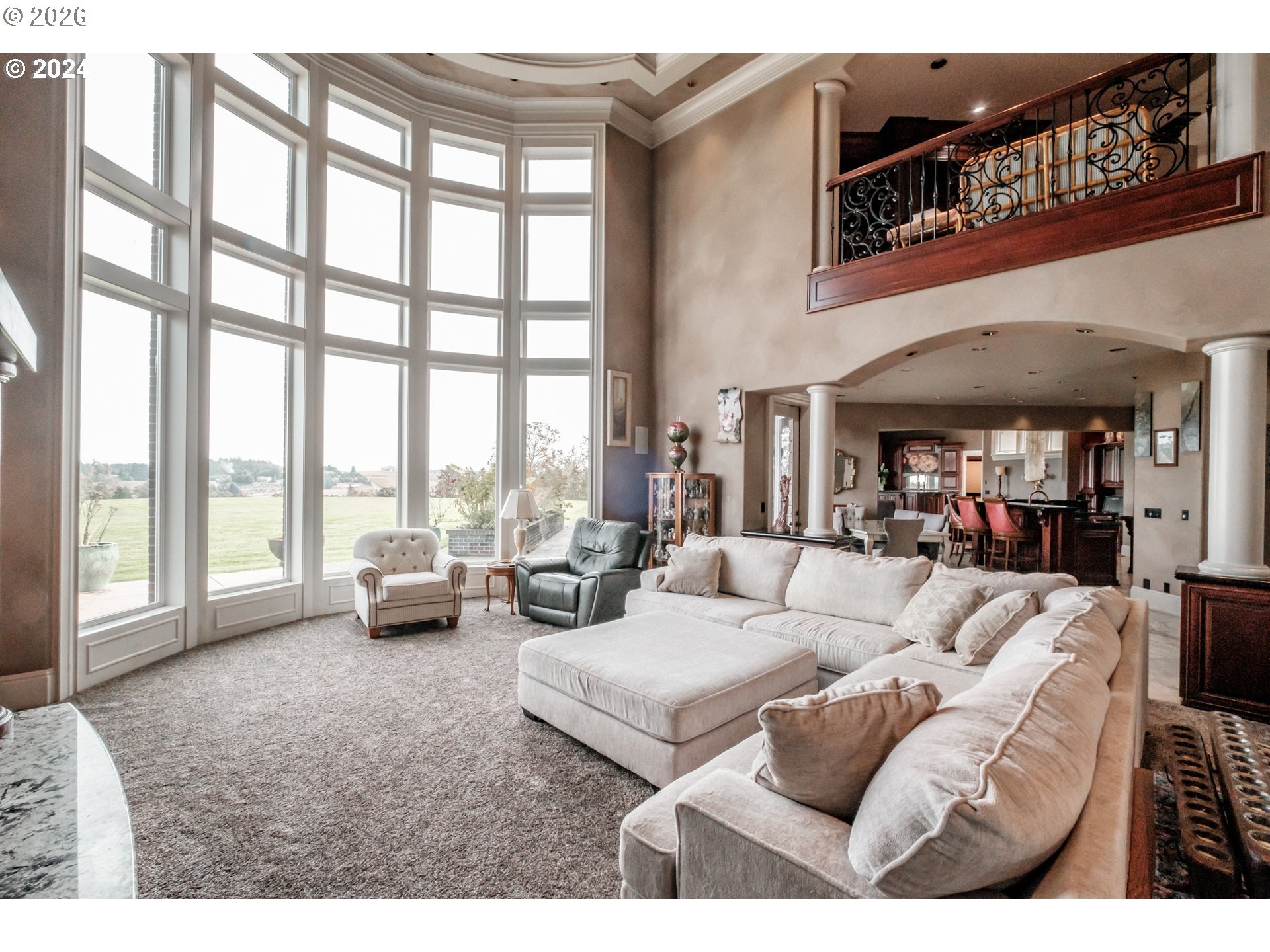 2554 Cole Road South Salem, OR 97306 - Photo 10 of 35 a living room with furniture and a floor to ceiling window