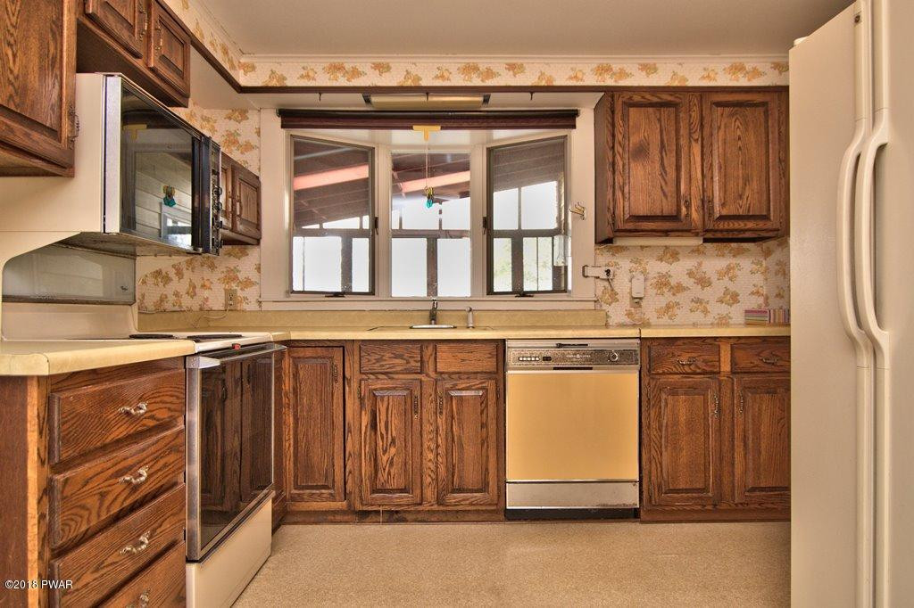 915 Long Ridge Road Hawley, PA 18428 - Photo 16 of 64 Eat-In Kitchen