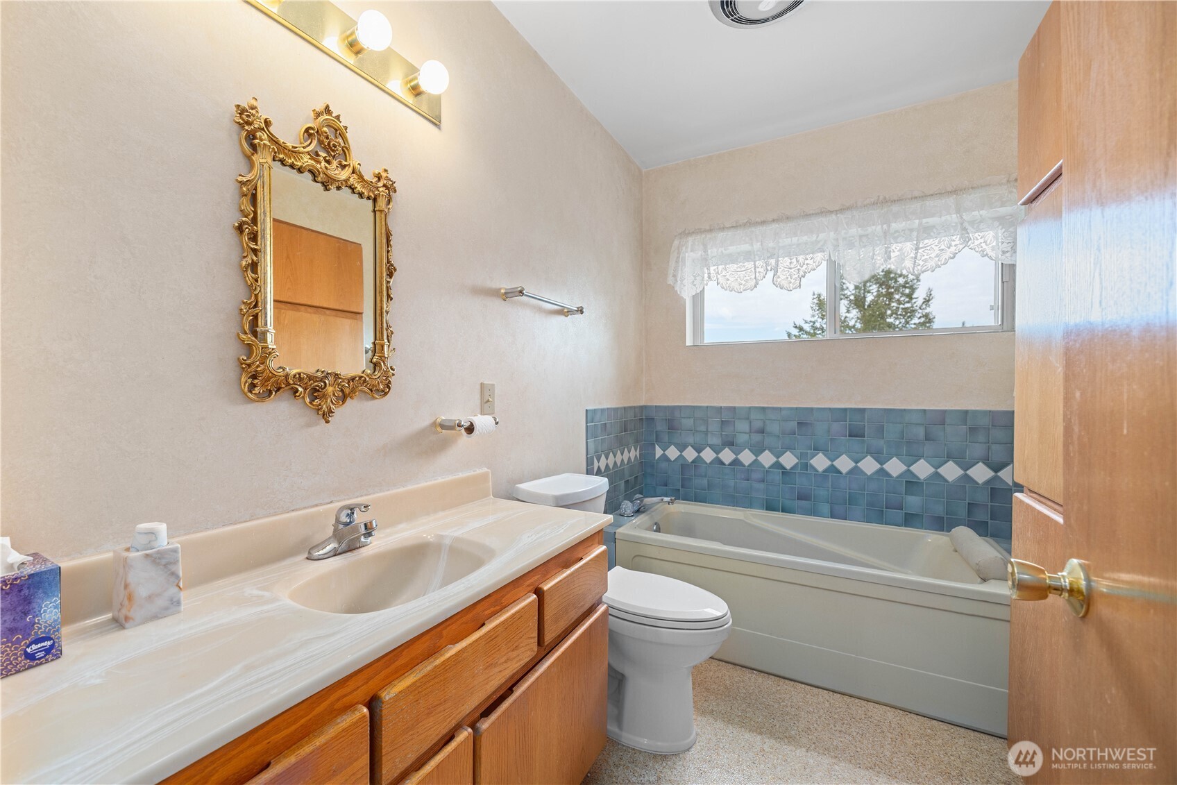 985 Guffy Road Chelan, WA 98816 - Photo 14 of 39