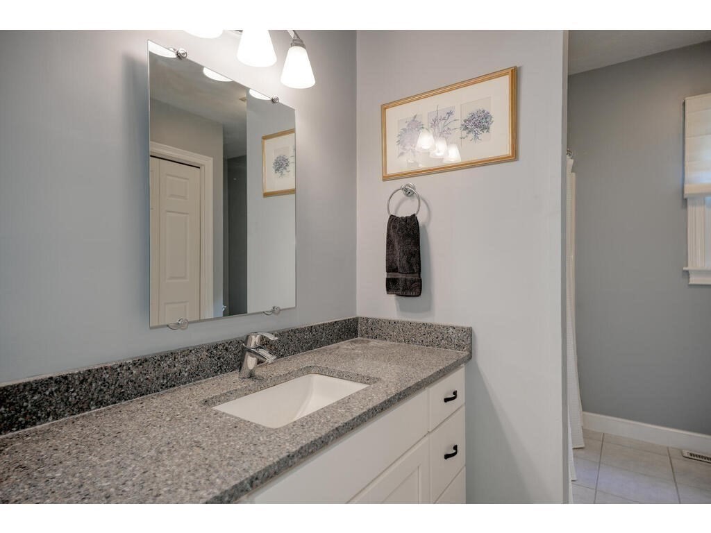 74 Taylor Road Marlborough, MA 01752 - Photo 18 of 38 Gallery Image 18