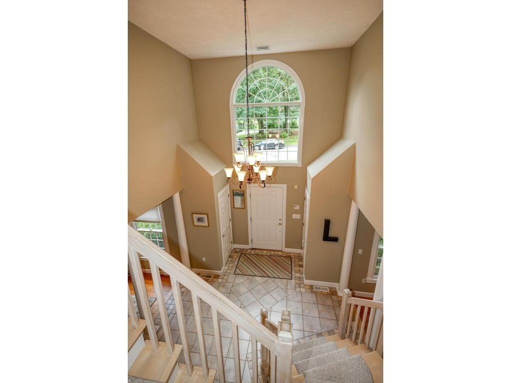 74 Taylor Road Marlborough, MA 01752 - Photo 3 of 38 Gallery Image 3