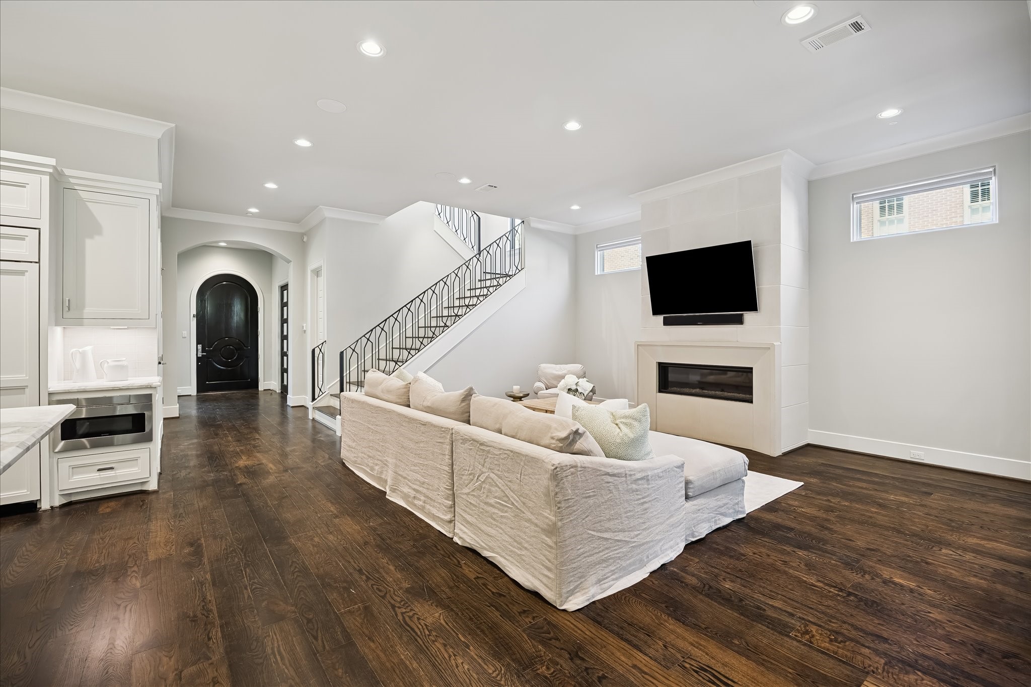 2117 Dickey Place Houston, TX 77019 - Photo 11 of 50
