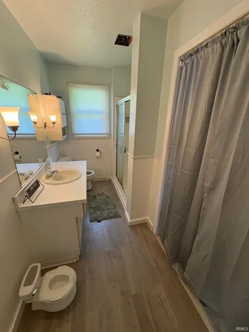 $259,900 | 2300 North Country Club Road, Muncie, IN 47303