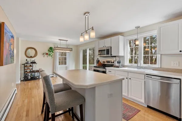 $460,000 | 19 Fieldstone Drive, Gardner, MA 01440