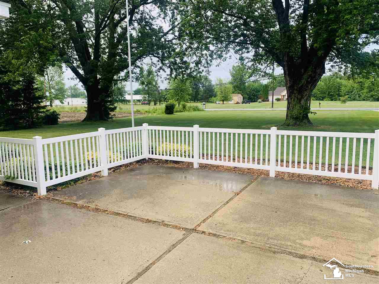 643 Carleton Rockwood Road Carleton, MI 48117 - Photo 17 of 18 50015179-16.JPG