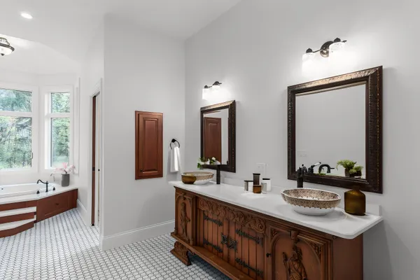 $1,799,900 | 6800 North Purdy Parkway, Appleton, WI 54913