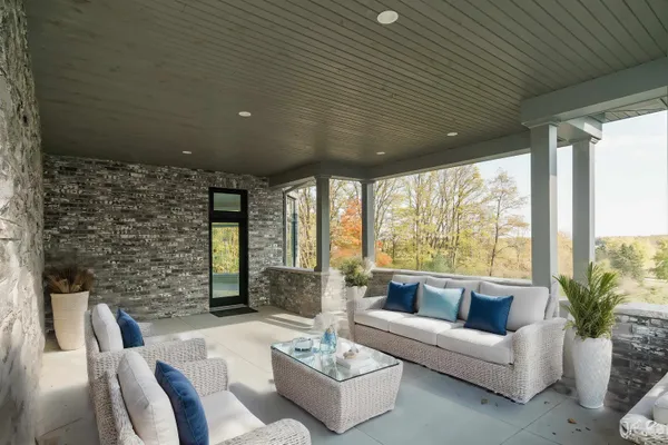 $1,799,900 | 6800 North Purdy Parkway, Appleton, WI 54913