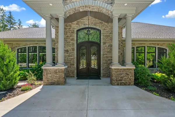 $1,799,900 | 6800 North Purdy Parkway, Appleton, WI 54913