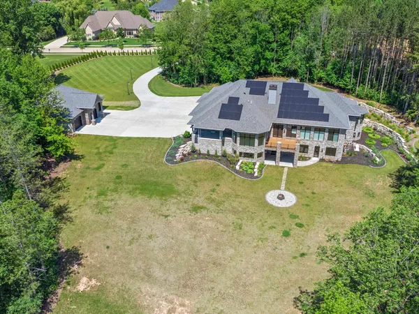 $1,799,900 | 6800 North Purdy Parkway, Appleton, WI 54913