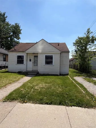 $1,300 | 8632 Studebaker Avenue, Warren, MI 48089