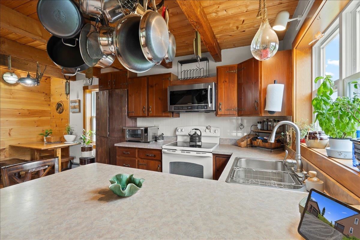 1297 Tower Road Williamstown, VT 05679 - Photo 16 of 39