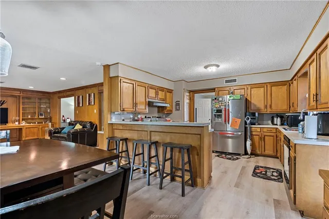 $2,600 | 2508 Memorial Drive, Bryan, TX 77802