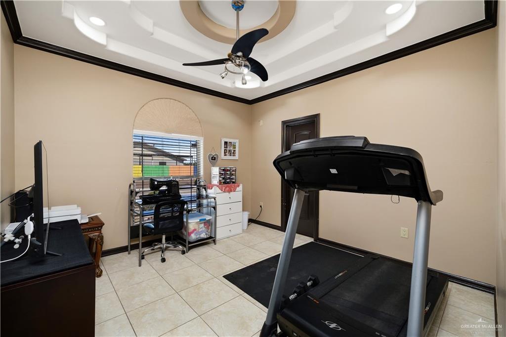 1257 Riverside Street Rio Grande City, TX 78582 - Photo 15 of 28 a room with musical instruments