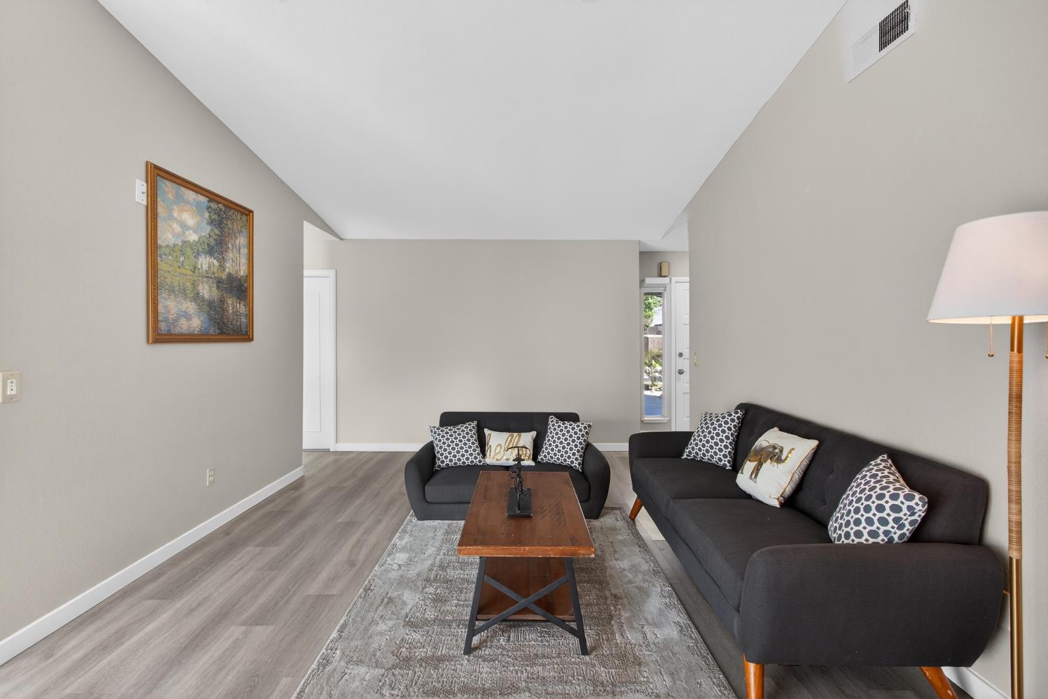 7064 Canevalley Circle Citrus Heights, CA 95621 - Photo 11 of 37
