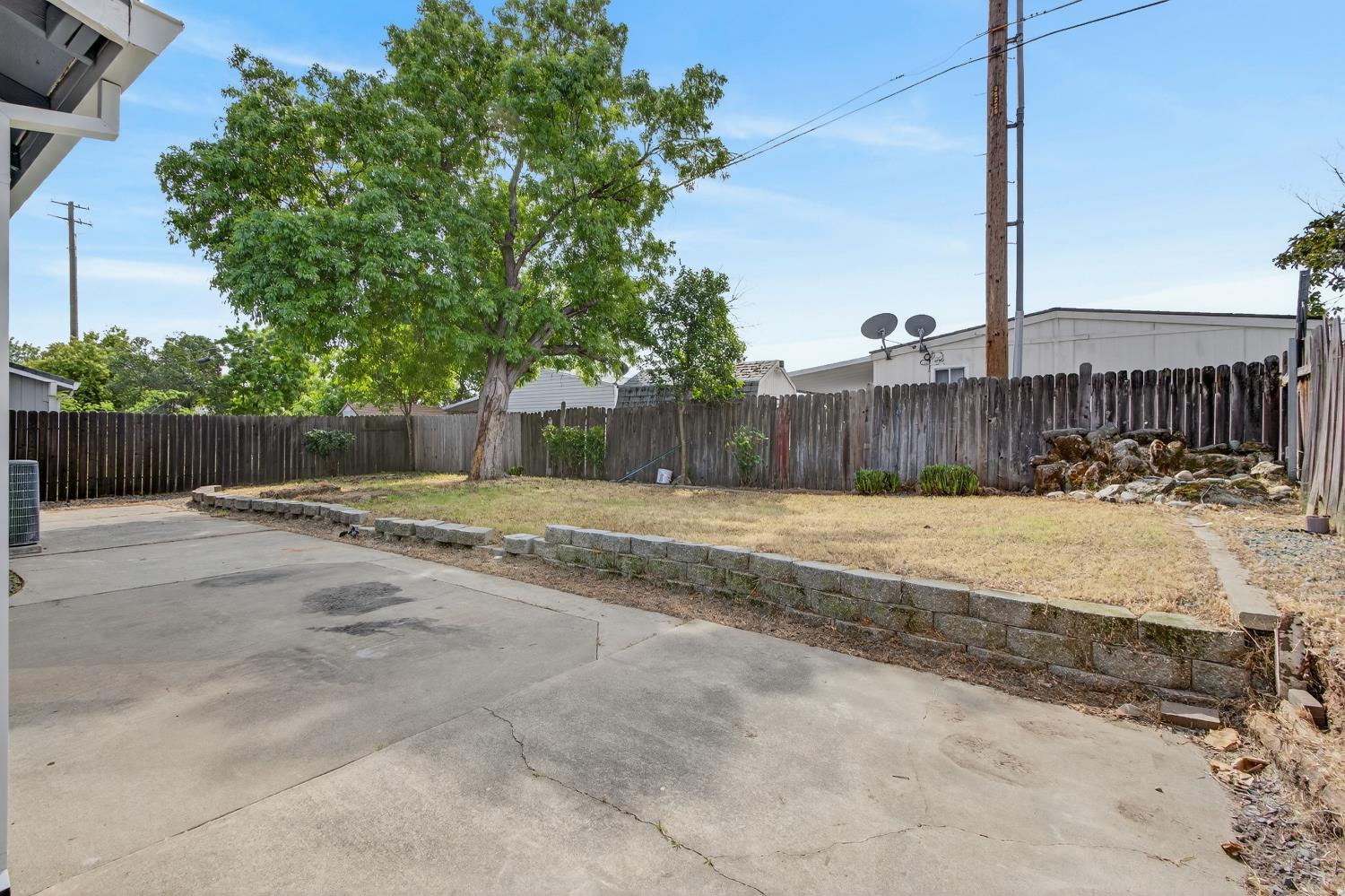 7064 Canevalley Circle Citrus Heights, CA 95621 - Photo 34 of 37