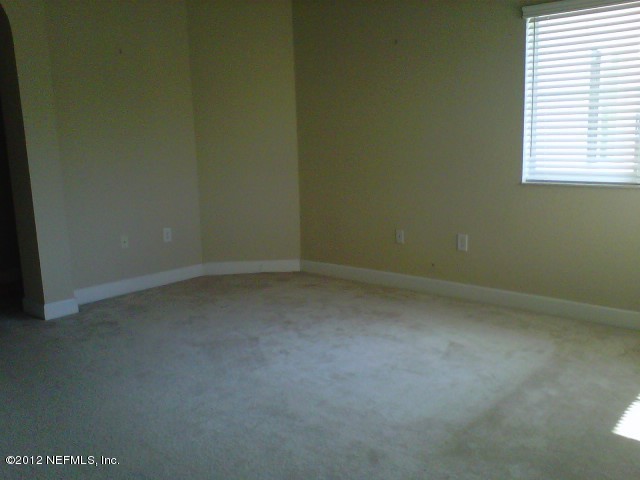 9745 Touchton Road, Unit 2628 Jacksonville, FL 32246 - Photo 3 of 7 DINING ROOM