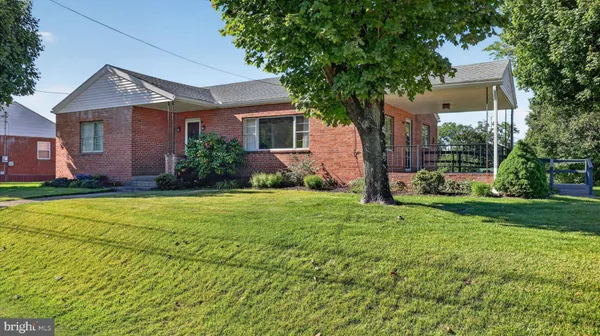 $250,000 | 4219 Highway 209, Elizabethville, PA 17023