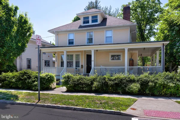 $825,000 | 113 West Prospect Street, Hopewell, NJ 08525