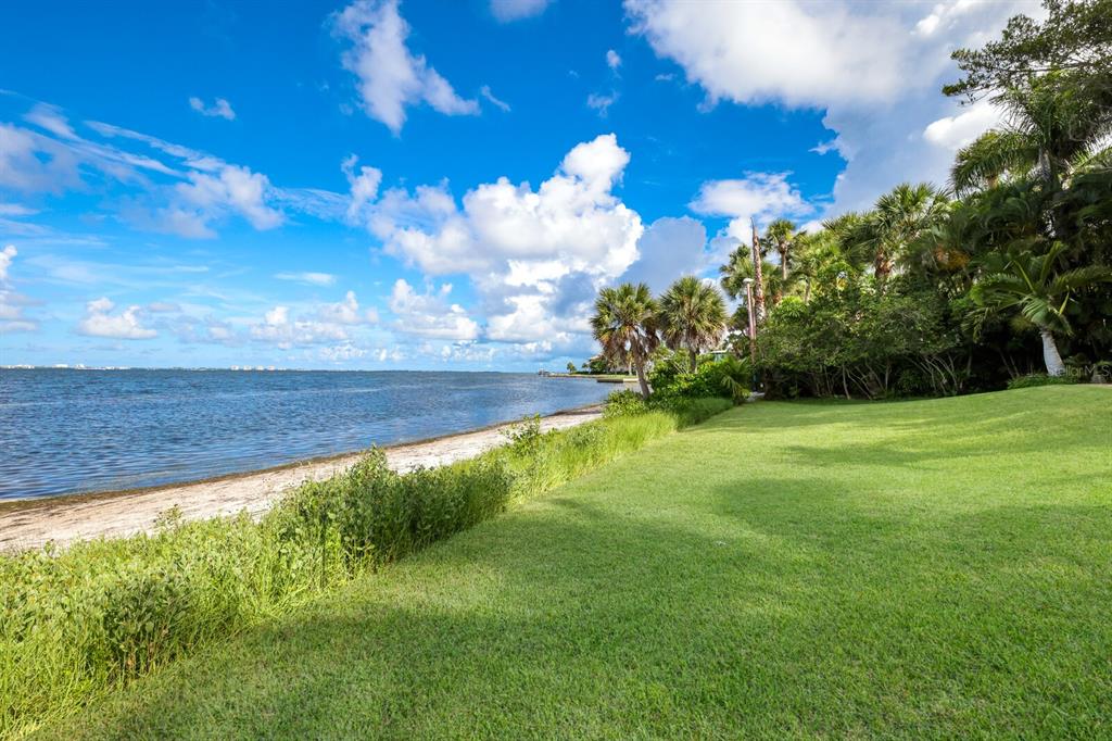 3301 Bay Shore Road Sarasota, FL 34234 - Photo 7 of 55